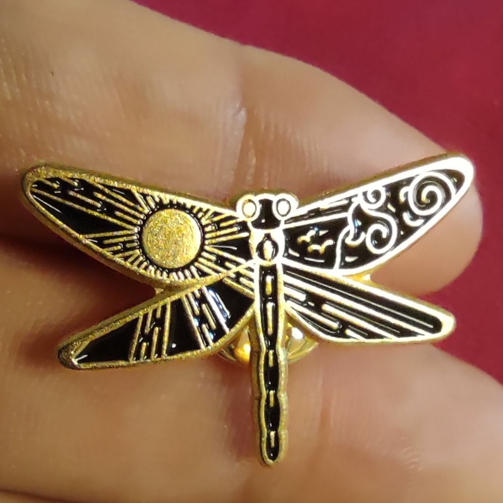Enamel dragonfly pin